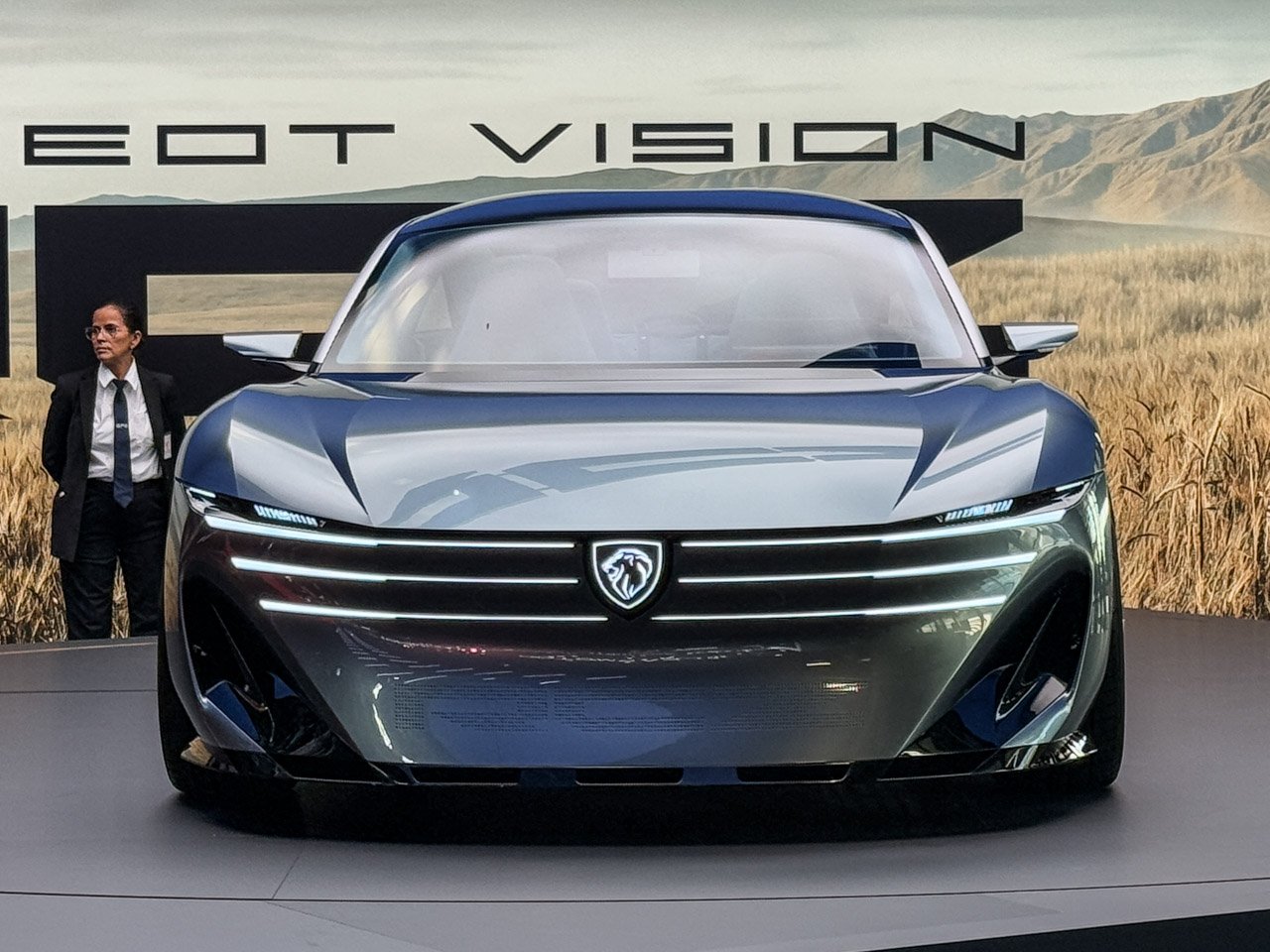 First Look: Peugeot RCZ Vision hints at the comeback of a familiar name