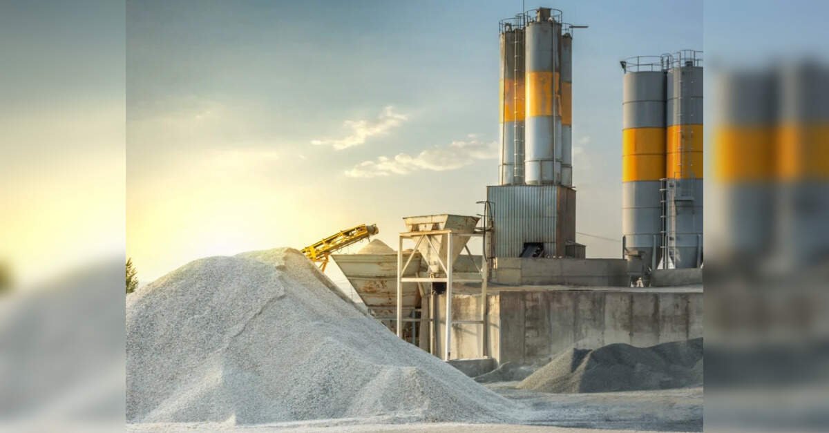 shree-cement-commissions-3-mtpa-grinding-unit-in-uae-with-₹300-crore-investment